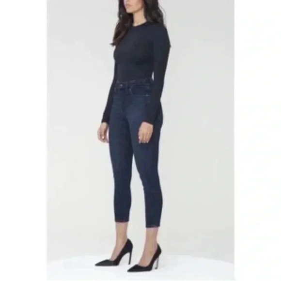 Good American Good Petite Skinny Jeans - Picture 1 of 9
